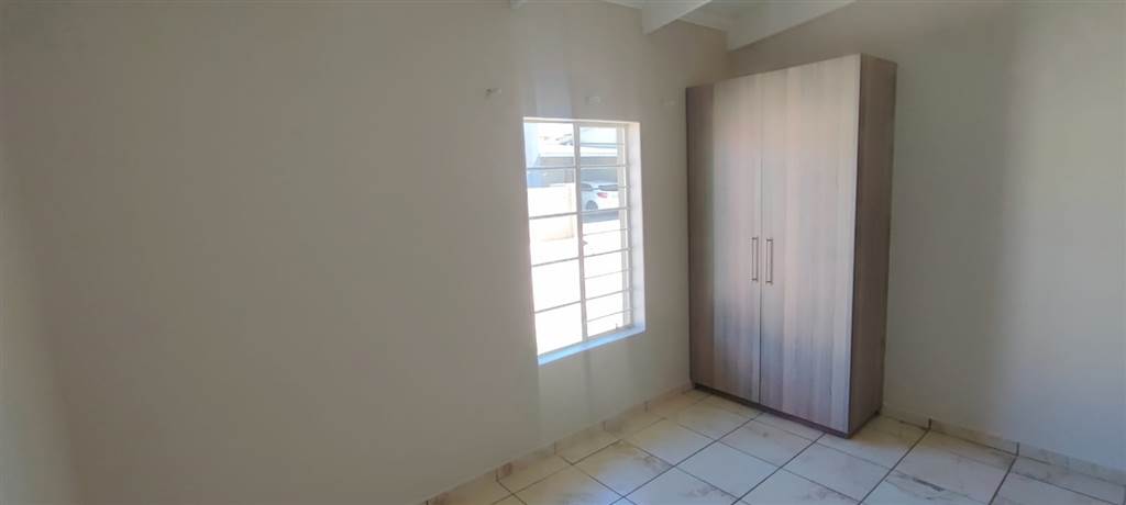 3 Bed House in Waterval East photo number 24