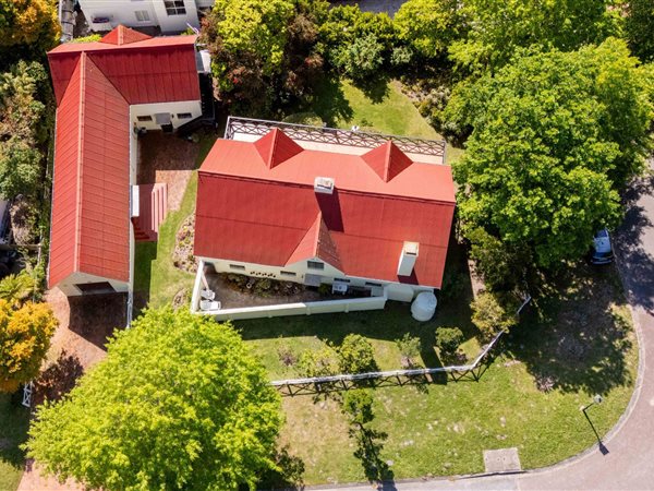 5 Bedroom House 5 Bedroom House