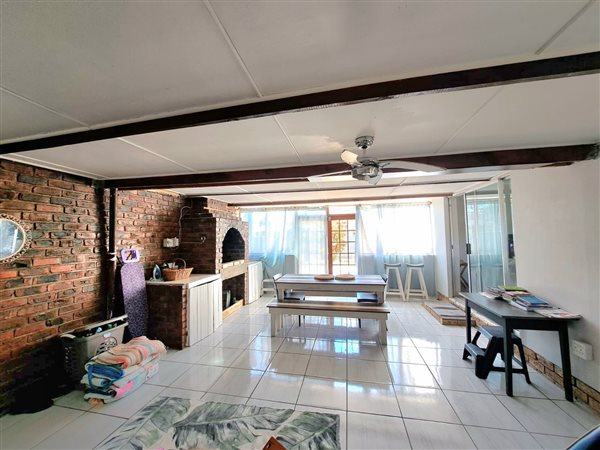 3 Bedroom Townhouse 3 Bedroom Townhouse