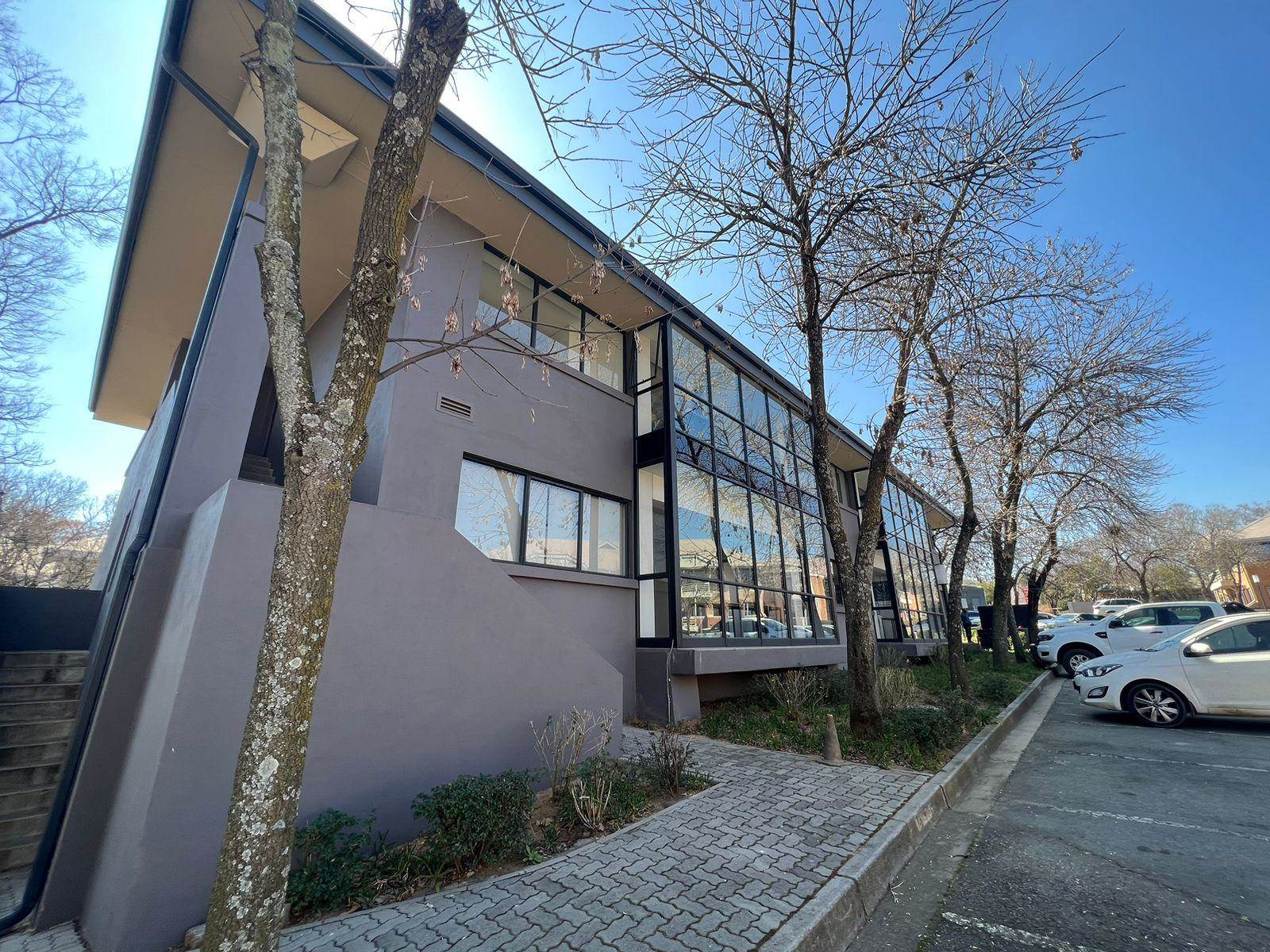 269  m² Commercial space in Woodmead photo number 1