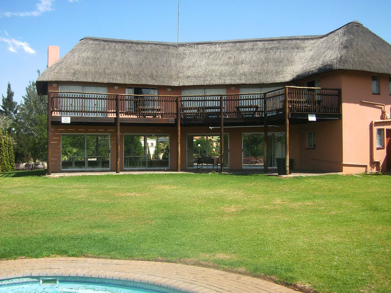 1 Bed Apartment in Vaalpark photo number 2