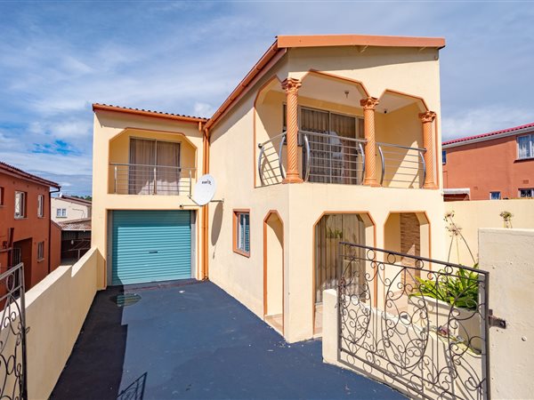 3 Bedroom House 3 Bedroom House