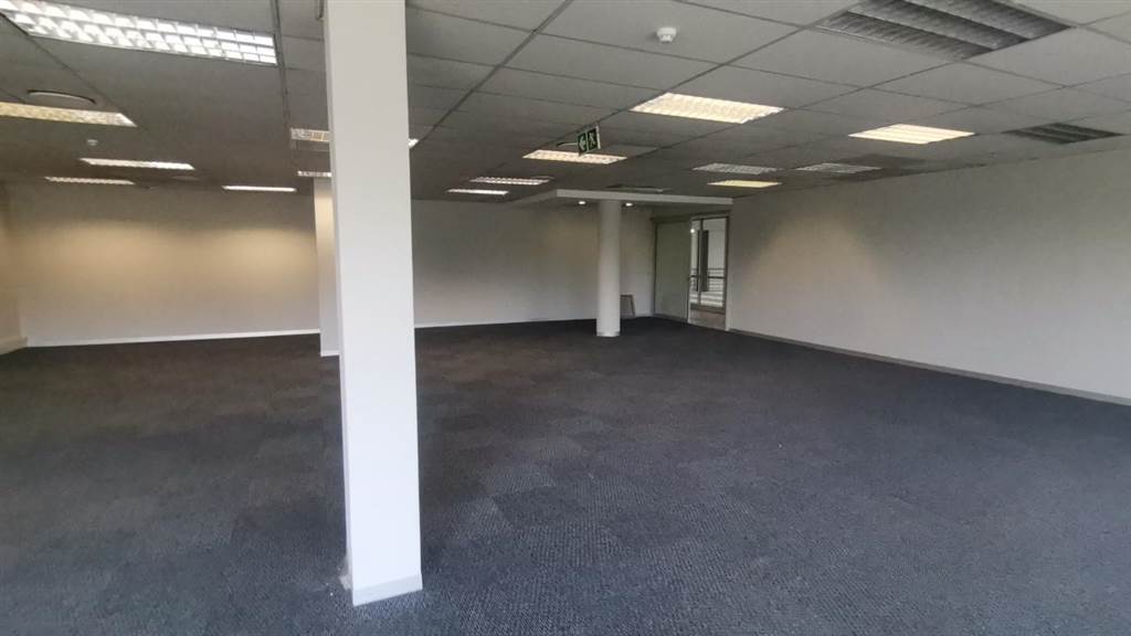 337  m² Commercial space in Bedfordview photo number 13