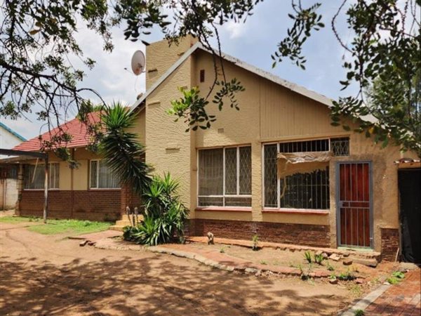15 Bedroom House 15 Bedroom House