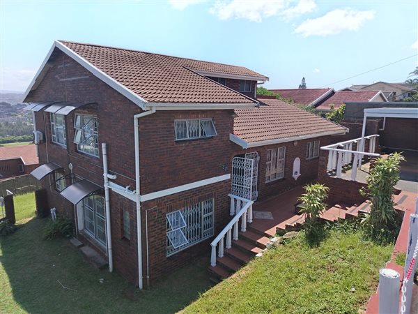 3 Bedroom House 3 Bedroom House
