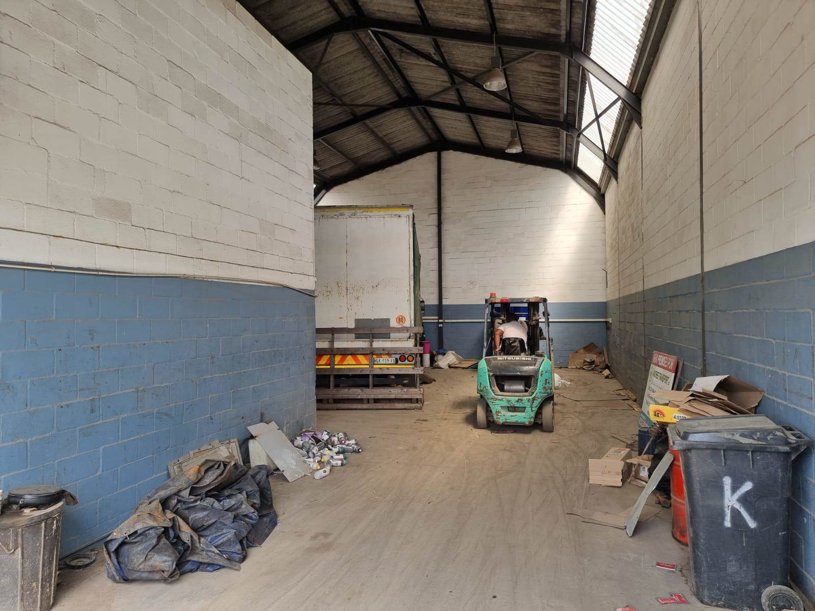 310  m² Industrial space in Montague Gardens photo number 3