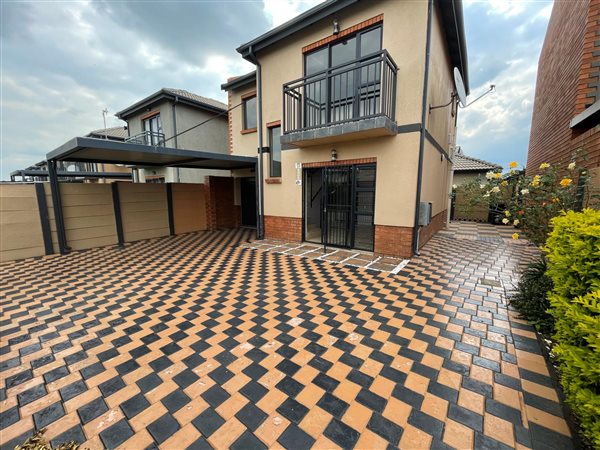 3 Bedroom House 3 Bedroom House