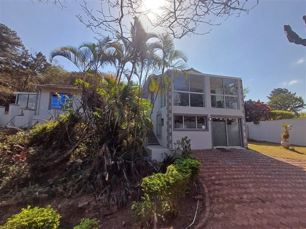 4 Bedroom House 4 Bedroom House