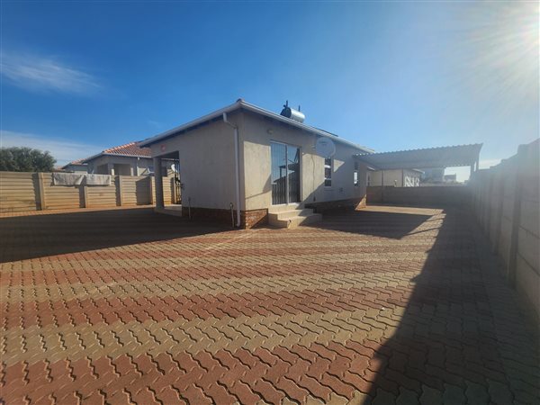 3 Bedroom House 3 Bedroom House