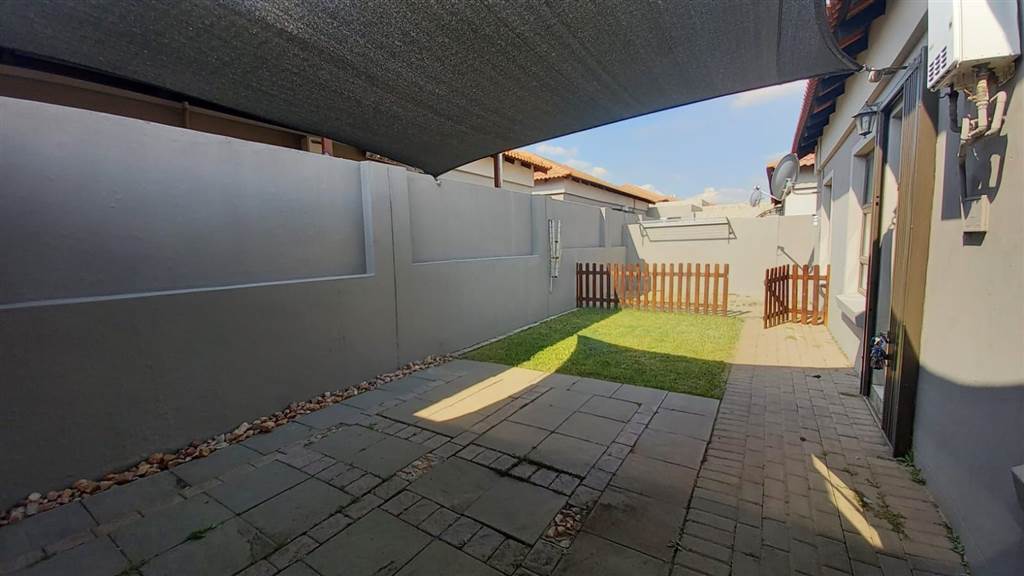 3 Bed House in Trichardt photo number 17