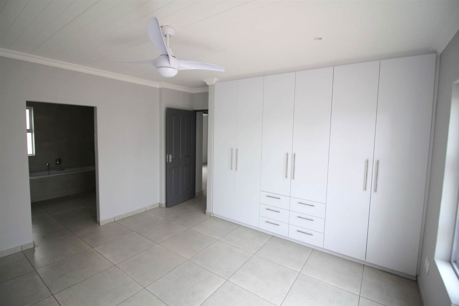 3 Bed House in Port Owen photo number 8