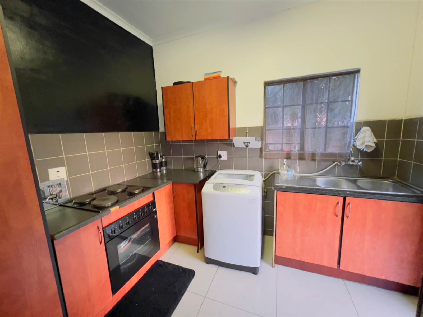 3 Bed House in Witbank Central photo number 15