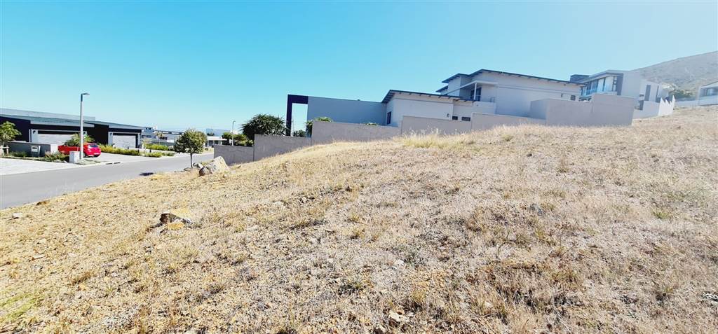 932 m² Land available in Baronetcy Estate photo number 7