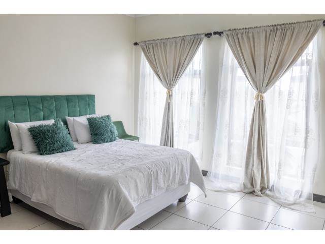 4 Bed Apartment in Bushwillow Park Estate photo number 13