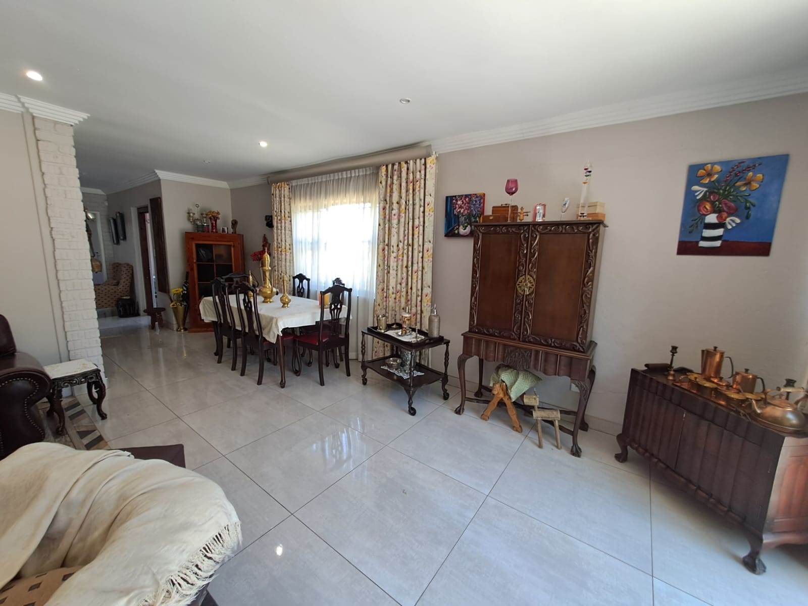 3 Bed House in Waterval Estate photo number 9