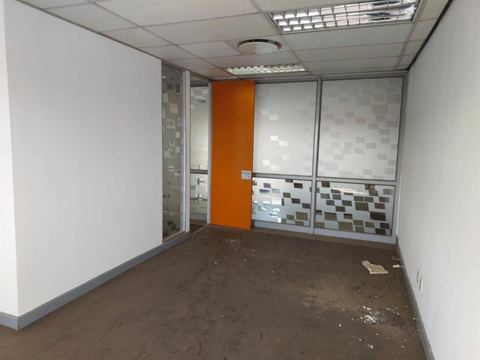 320  m² Commercial space in Fourways photo number 3