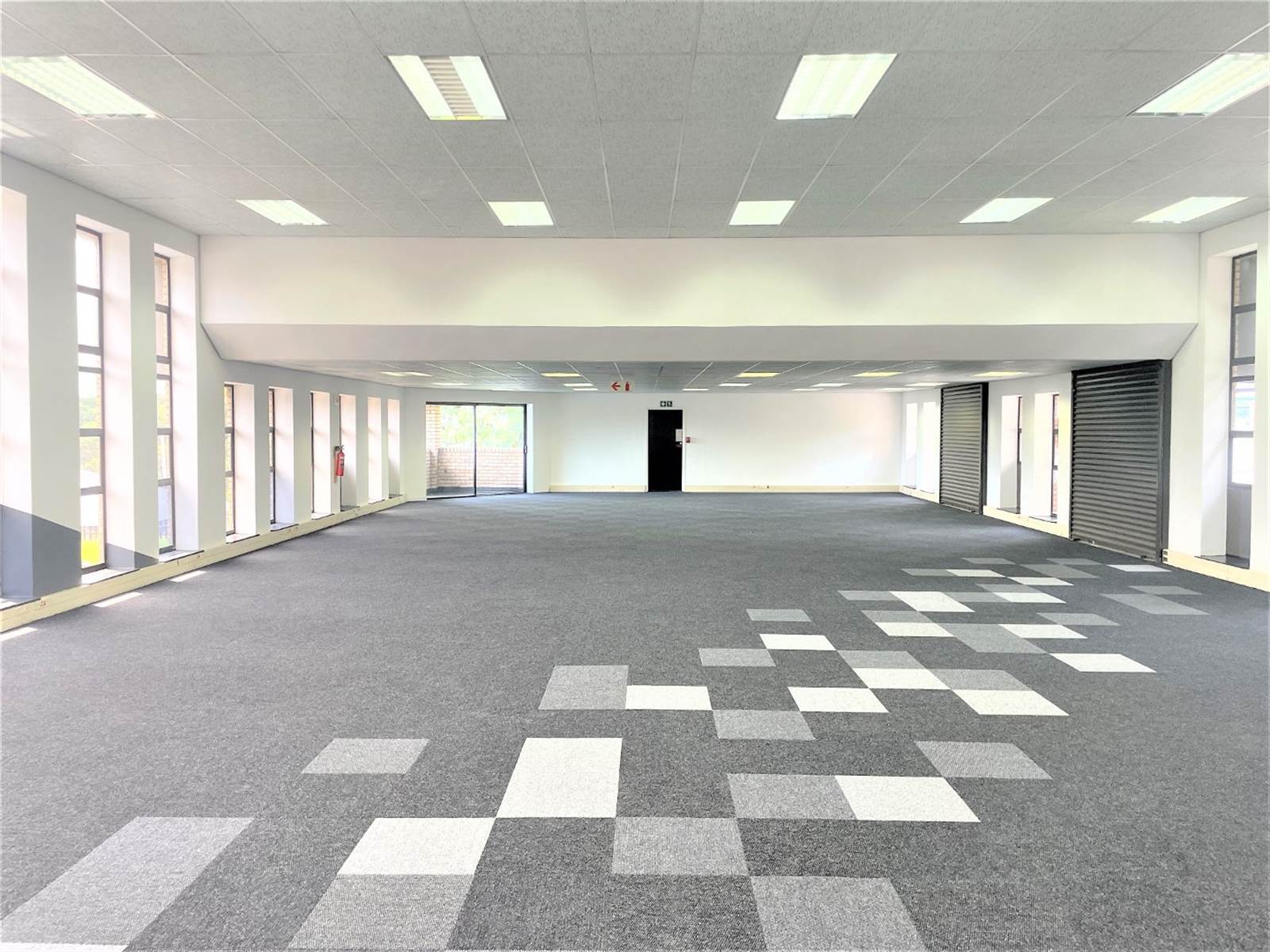 363  m² Office Space in Hurlingham Manor photo number 6