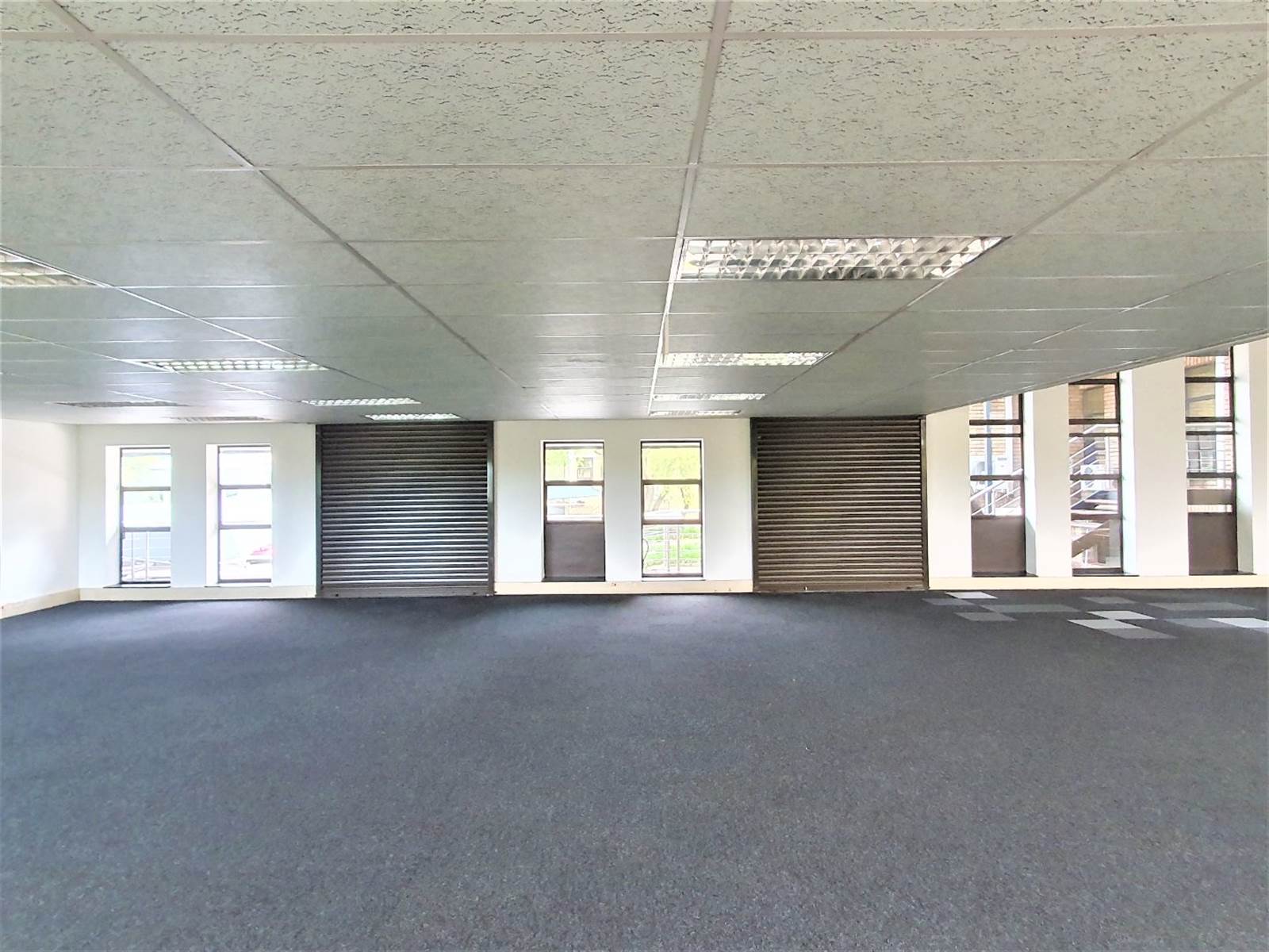 363  m² Office Space in Hurlingham Manor photo number 7