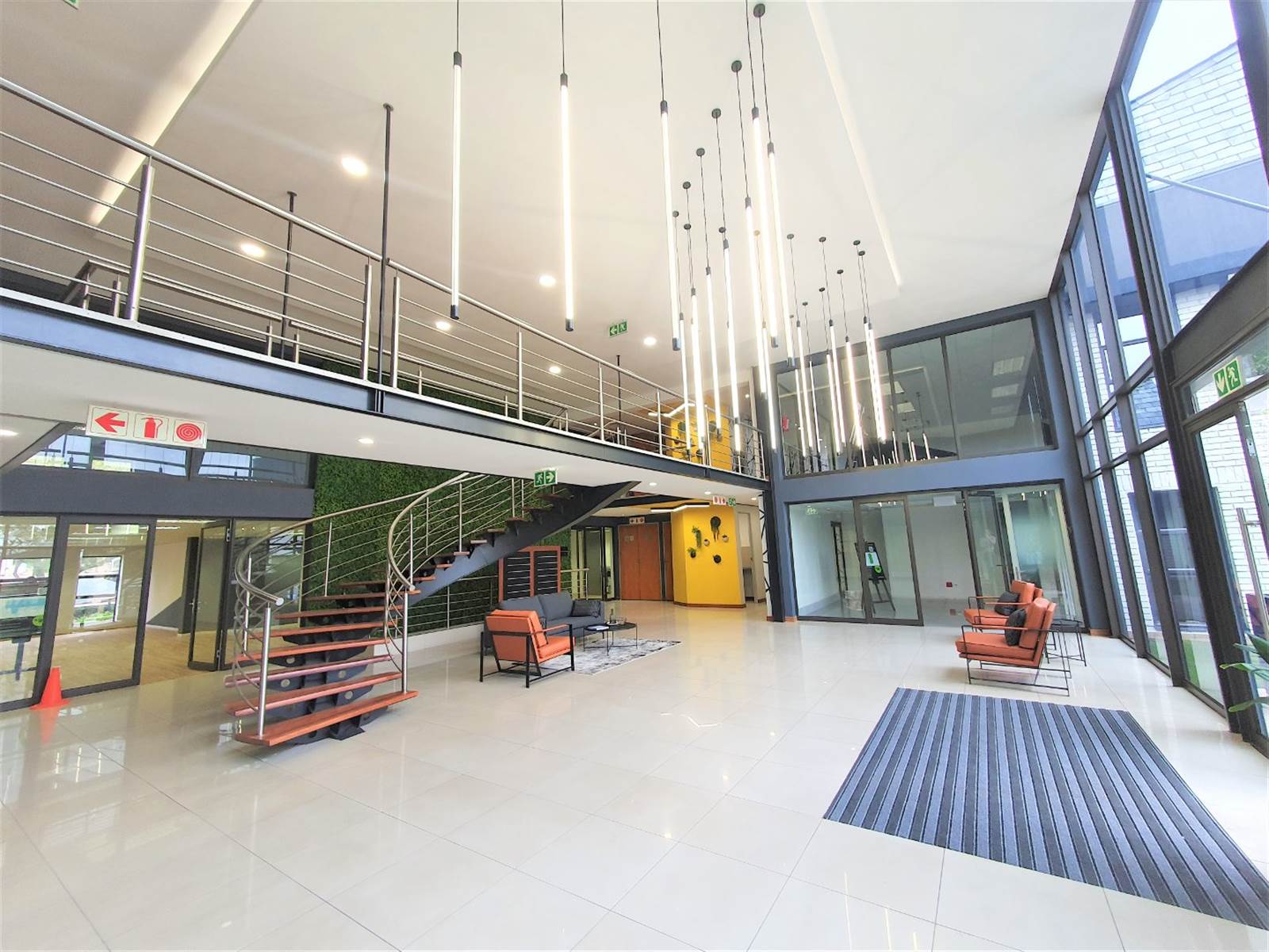 363  m² Office Space in Hurlingham Manor photo number 3