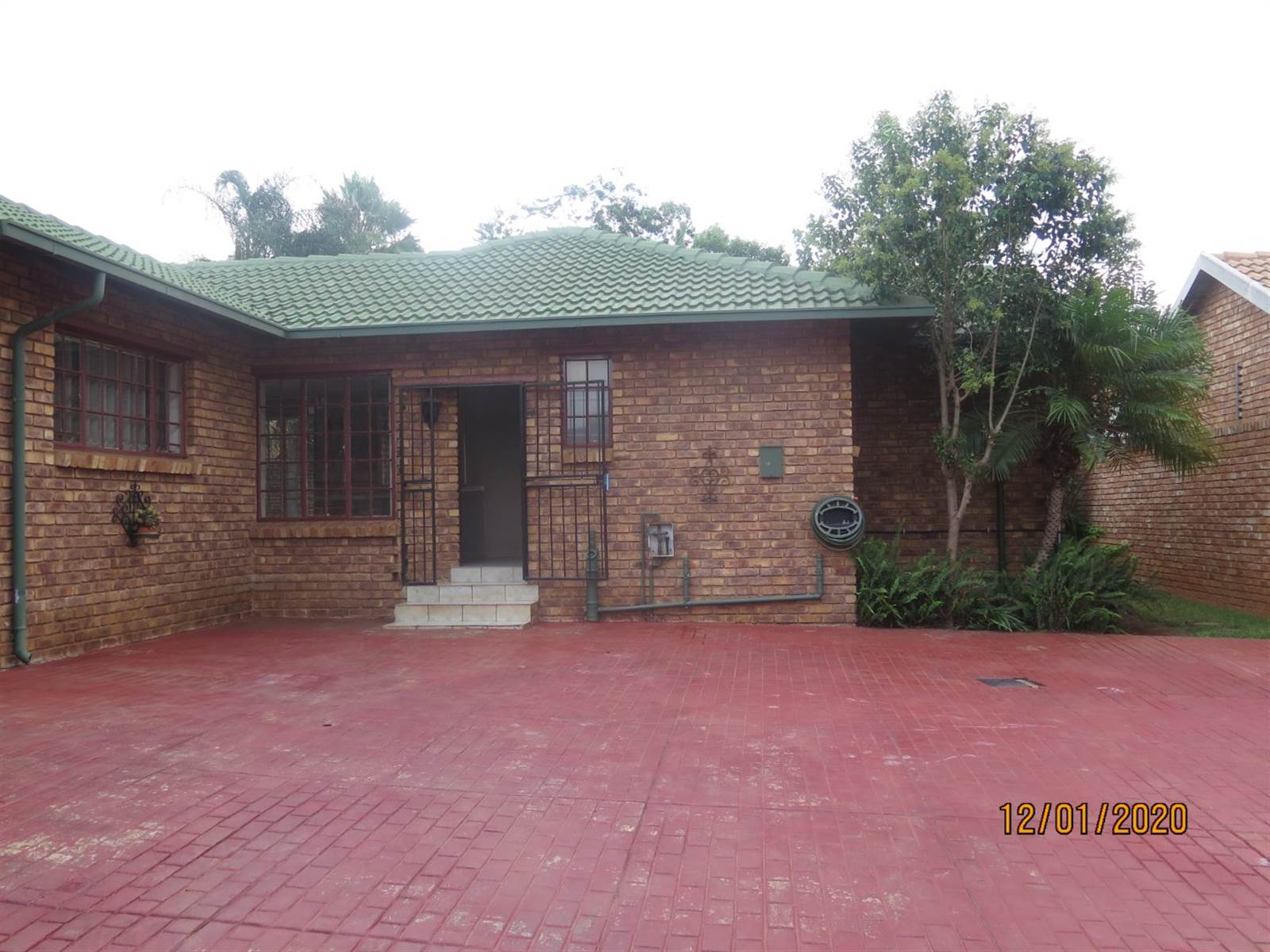 3 Bed House in Glen Marais photo number 3