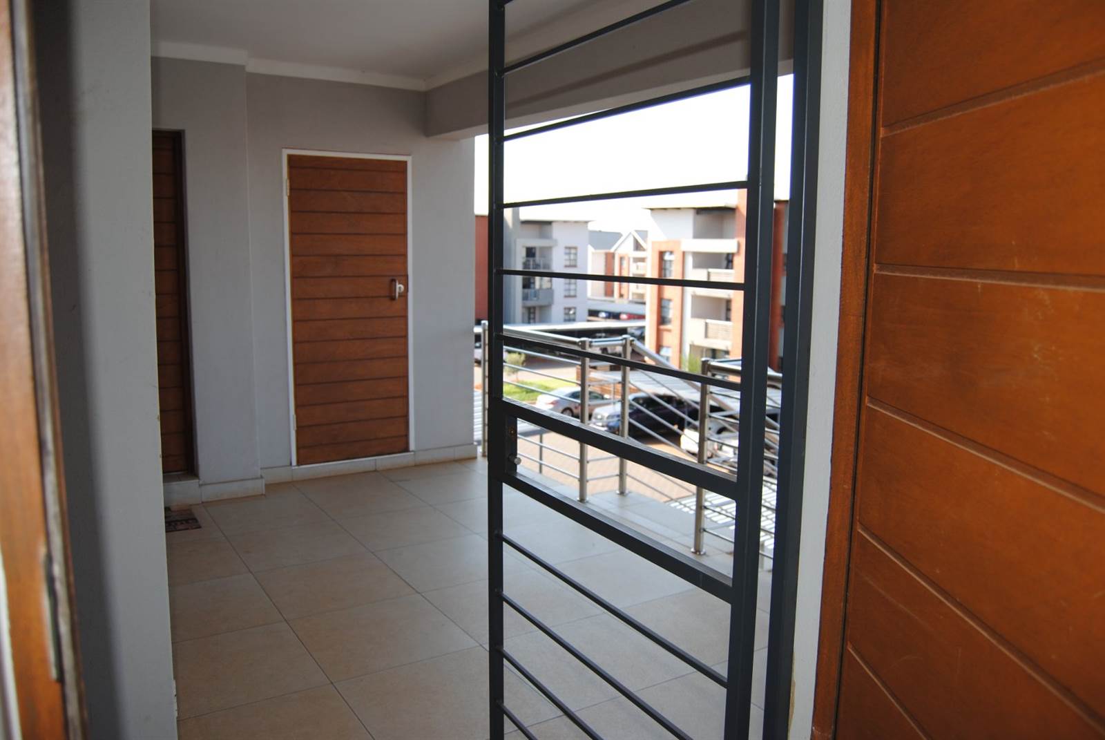 2 Bed Townhouse in Glen Marais photo number 27
