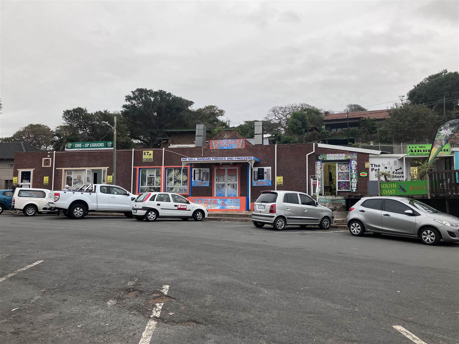 400  m² Commercial space in Doonside photo number 1