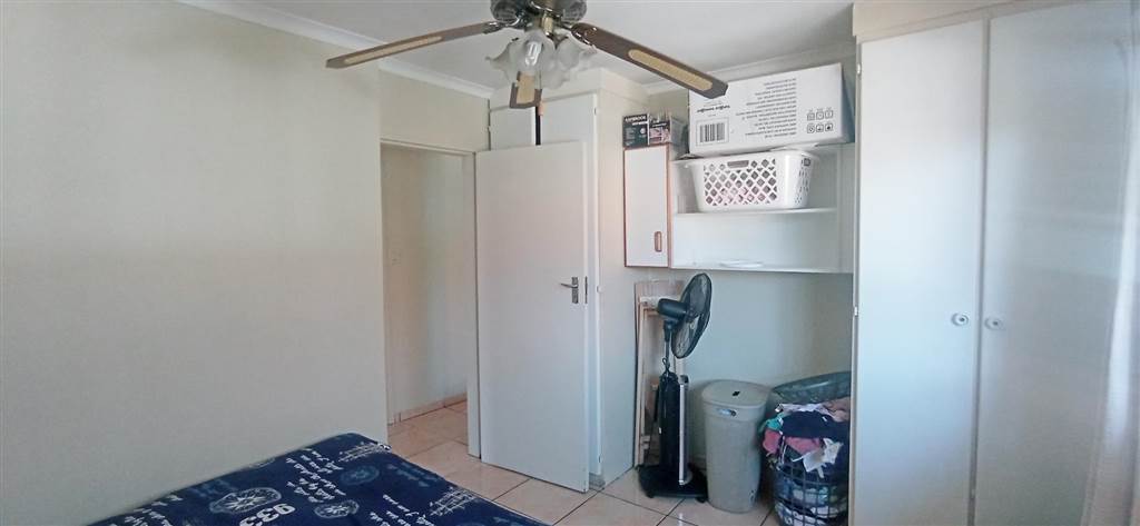 4 Bed Duplex in Garsfontein photo number 12