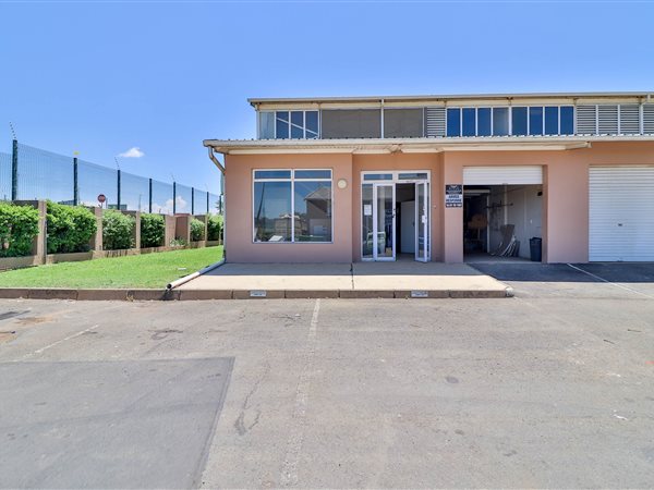 157  m² Industrial space in Mkondeni