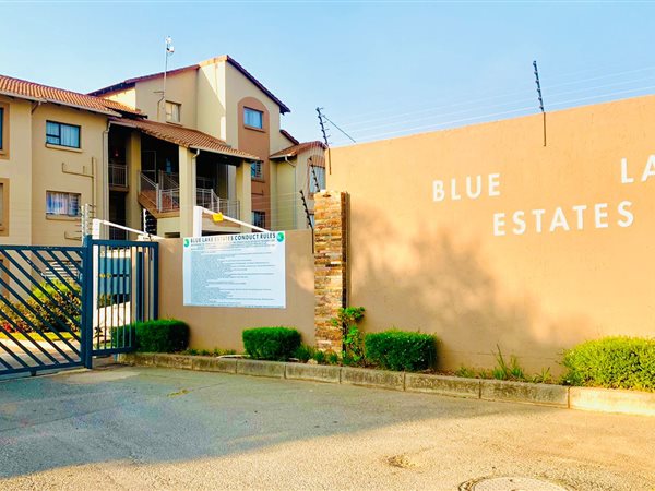 2 Bedroom Townhouse 2 Bedroom Townhouse
