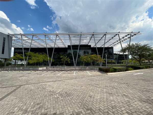 26  m² Office Space in Woodmead
