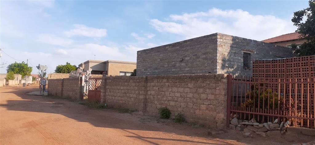 420 m² Land available in Soshanguve photo number 5