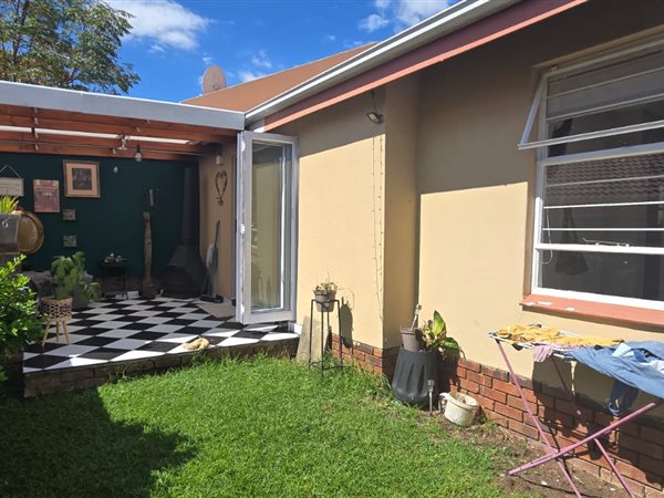 2 Bedroom House 2 Bedroom House