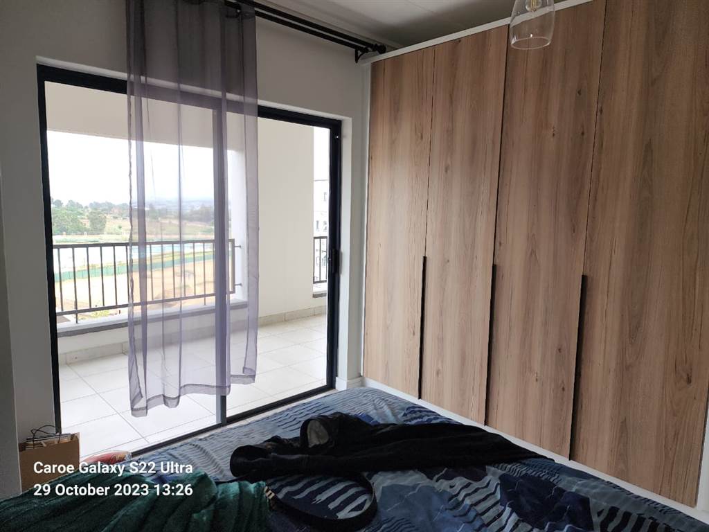 1 Bed Apartment in Jukskei View photo number 24