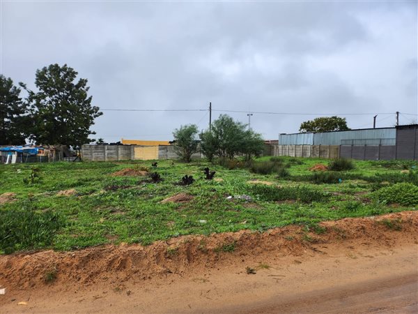 595 m² Land available in Chatsworth