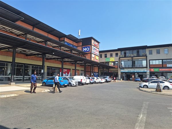 377  m² Commercial space