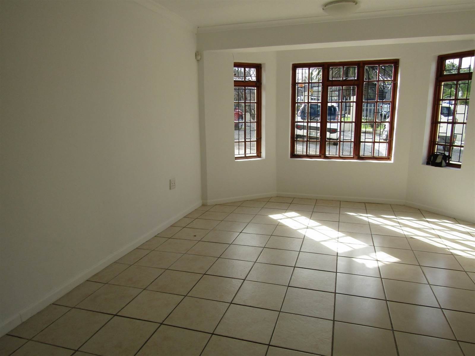 10 Bed House in Humansdorp photo number 13