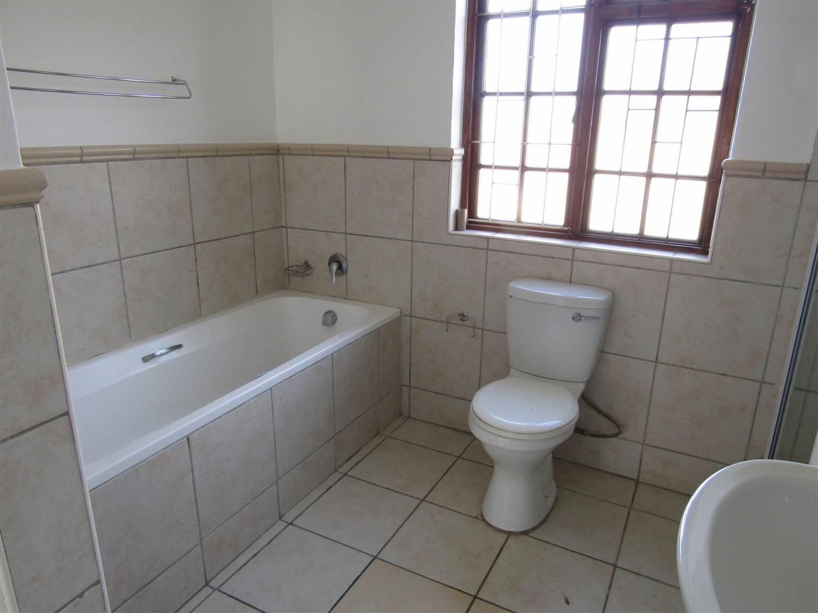 10 Bed House in Humansdorp photo number 9