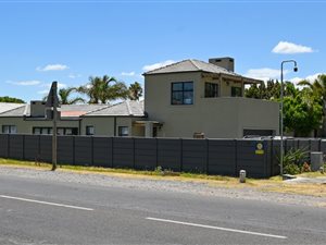 House in Gordons Bay Central