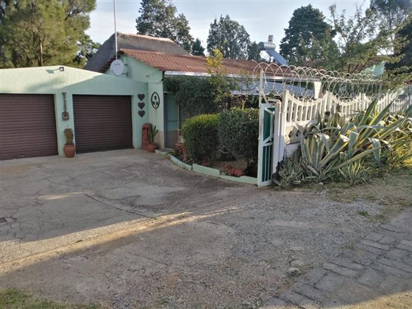 4 Bedroom House 4 Bedroom House