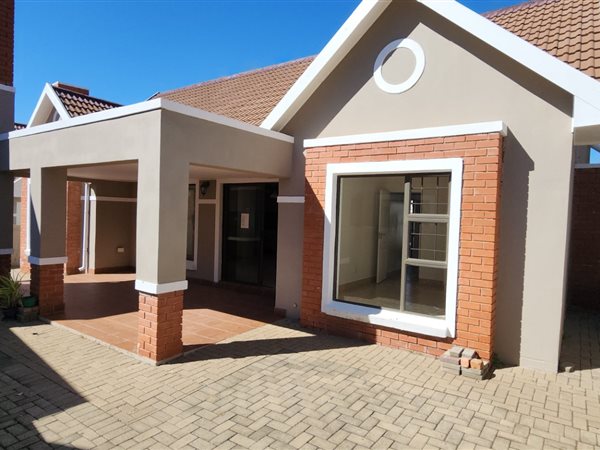 3 Bedroom Townhouse