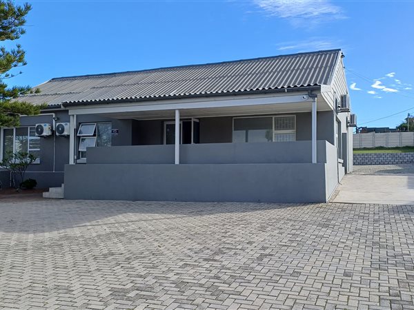 110  m² Commercial space