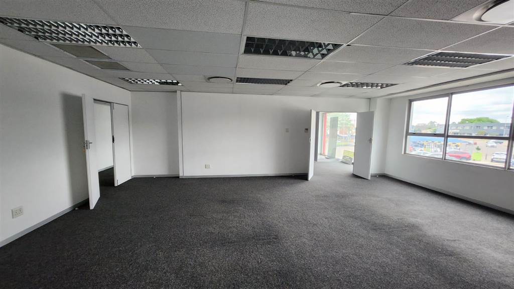 274  m² Commercial space in Annlin photo number 10