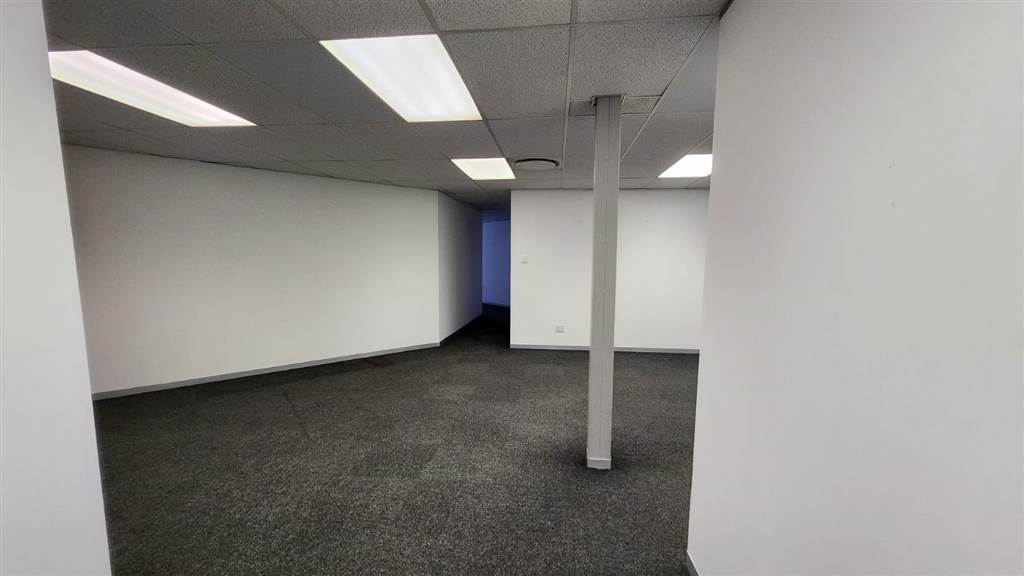 274  m² Commercial space in Annlin photo number 13