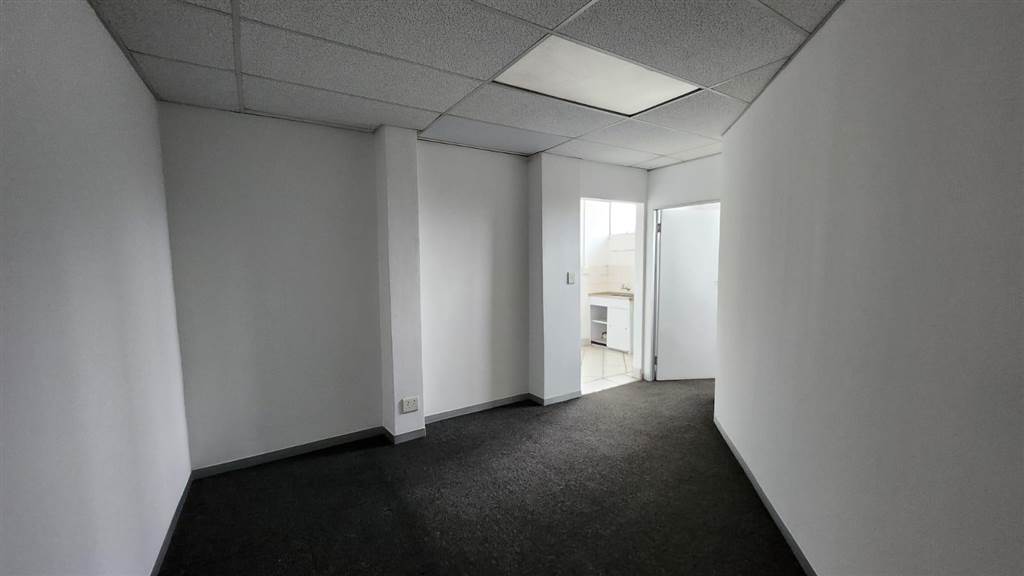 274  m² Commercial space in Annlin photo number 26