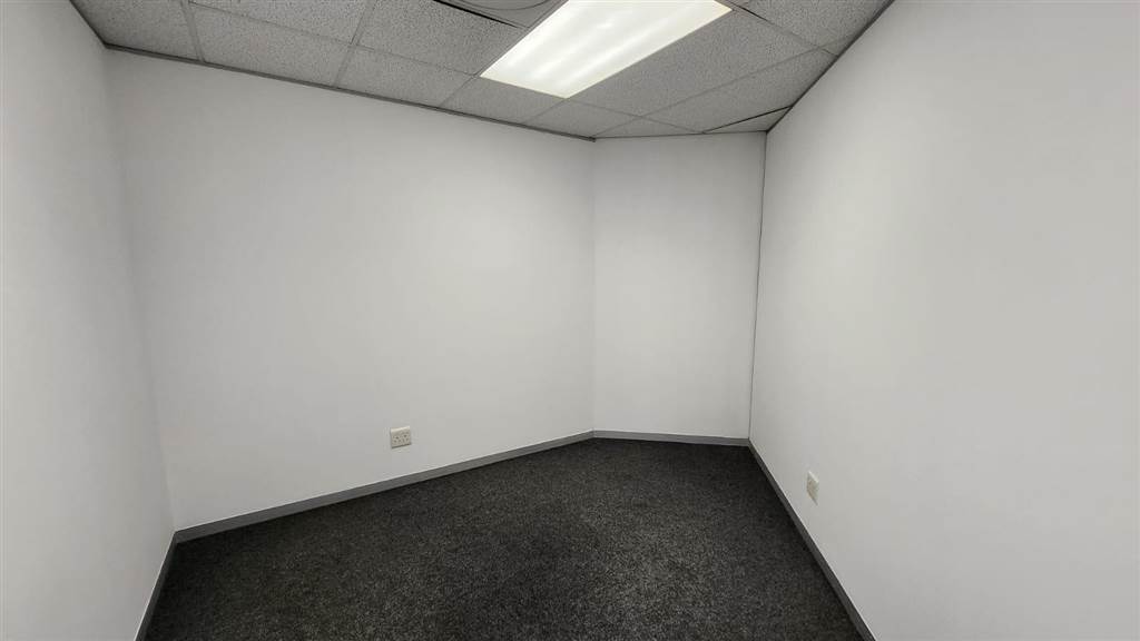 274  m² Commercial space in Annlin photo number 25