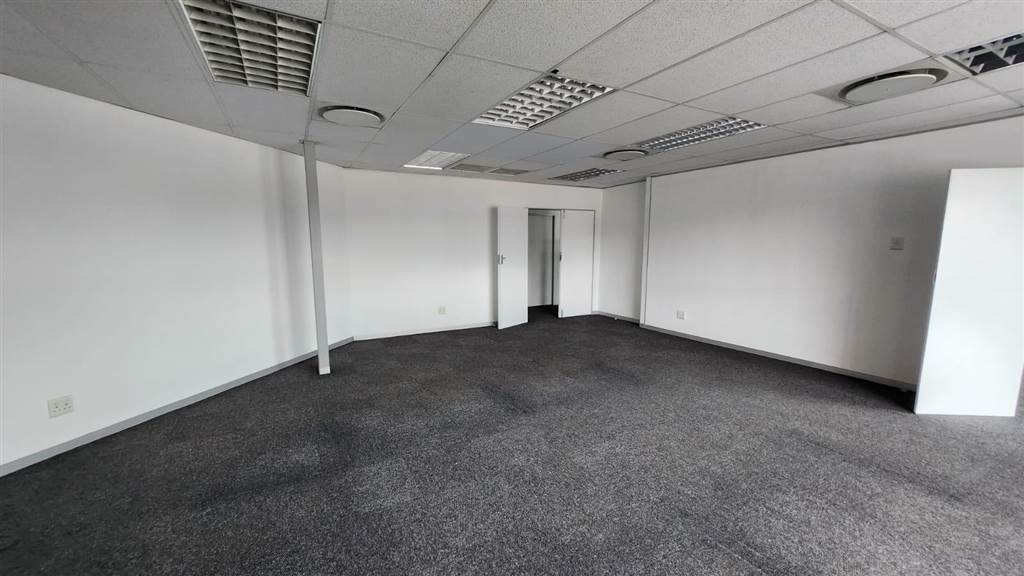 274  m² Commercial space in Annlin photo number 15