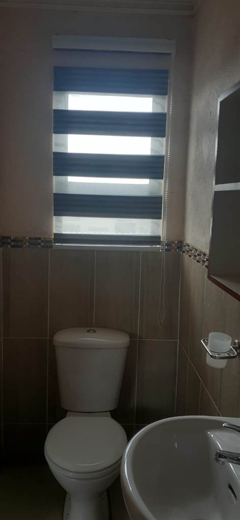 1 Bed Apartment in Protea Glen photo number 5
