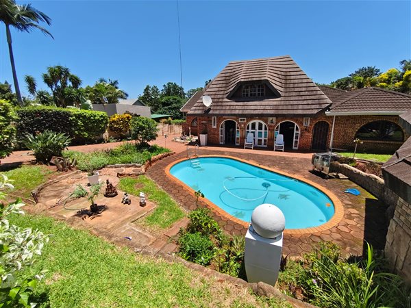 4 Bedroom House 4 Bedroom House