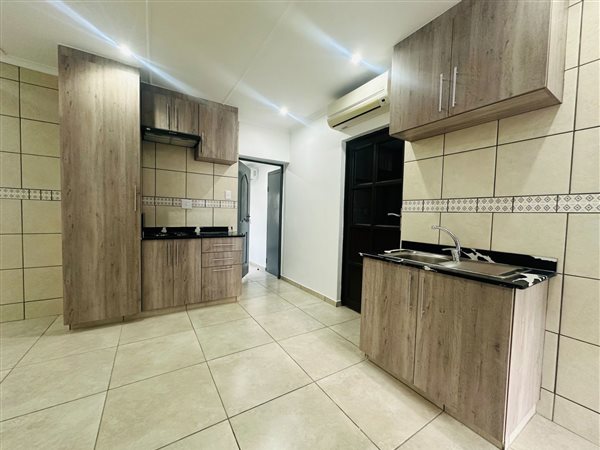 2 Bedroom House 2 Bedroom House