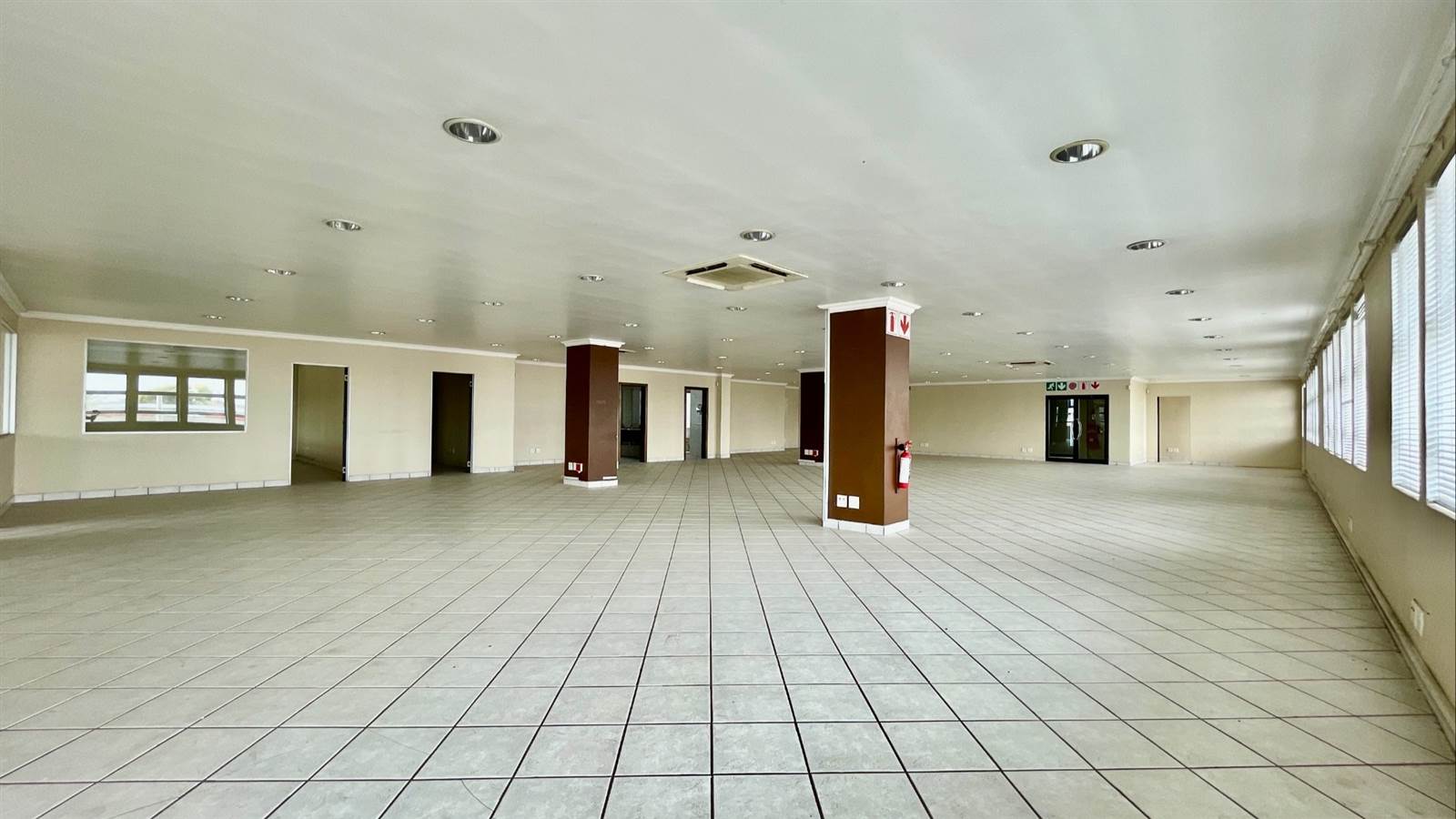 475  m² Commercial space in New Redruth photo number 6